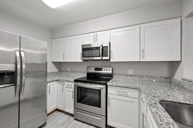 Building Photo - 7932 Mission Center Ct