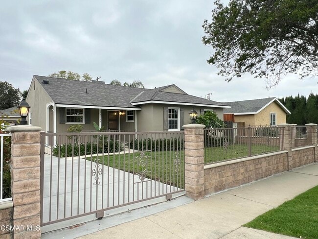 Building Photo - 17144 Baltar St