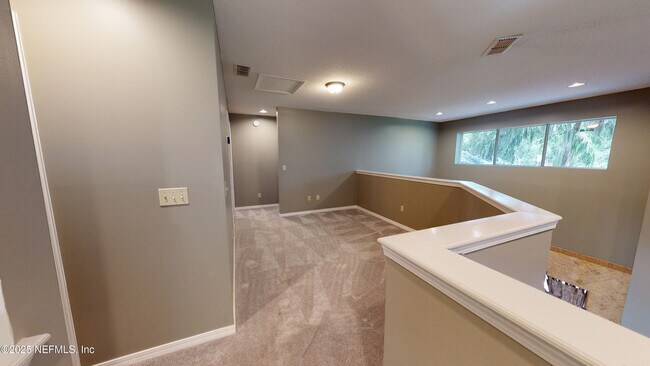 Building Photo - 11881 Honey Locust Dr