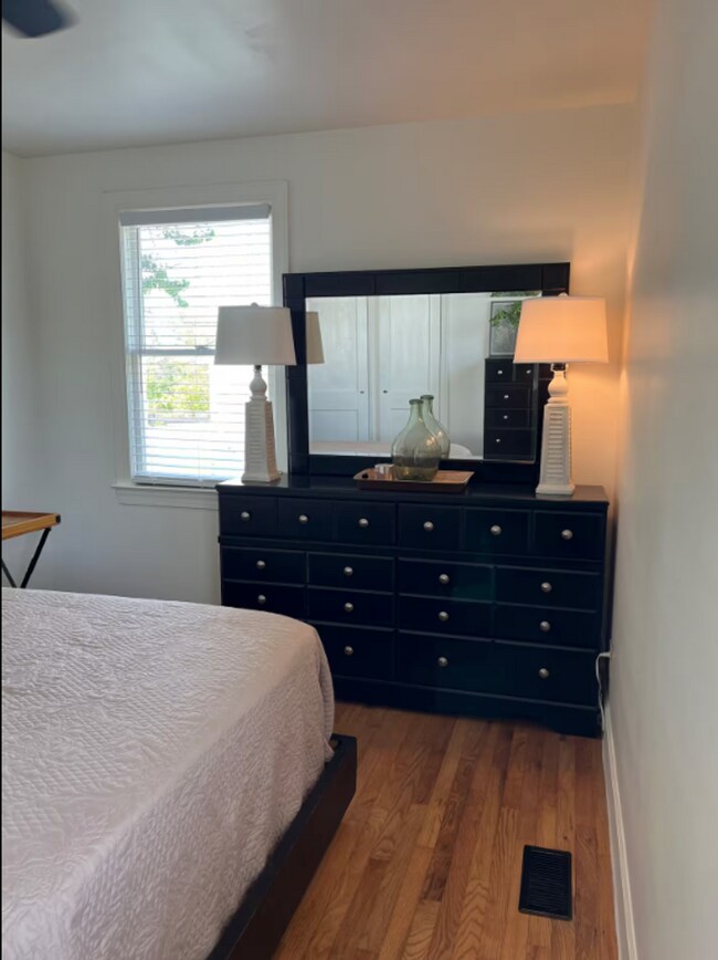 Building Photo - Elegant Downtown Augusta Cottage – Fully F...