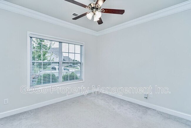 Building Photo - 110 Northwild Dr