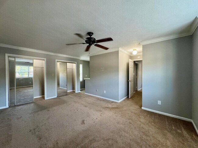 Building Photo - 344 Stonegate Way