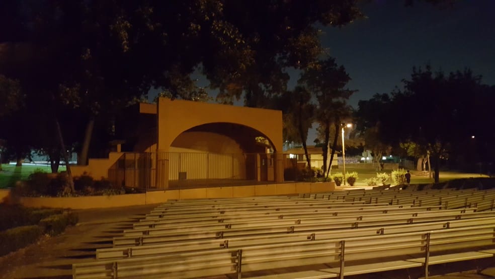 Building Photo - 305 N Palm Ave