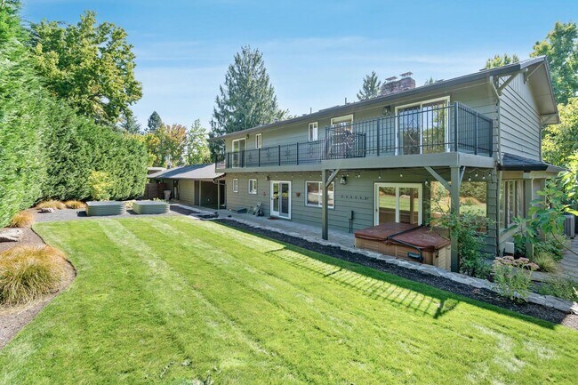 Building Photo - 13745 Cameo Ct
