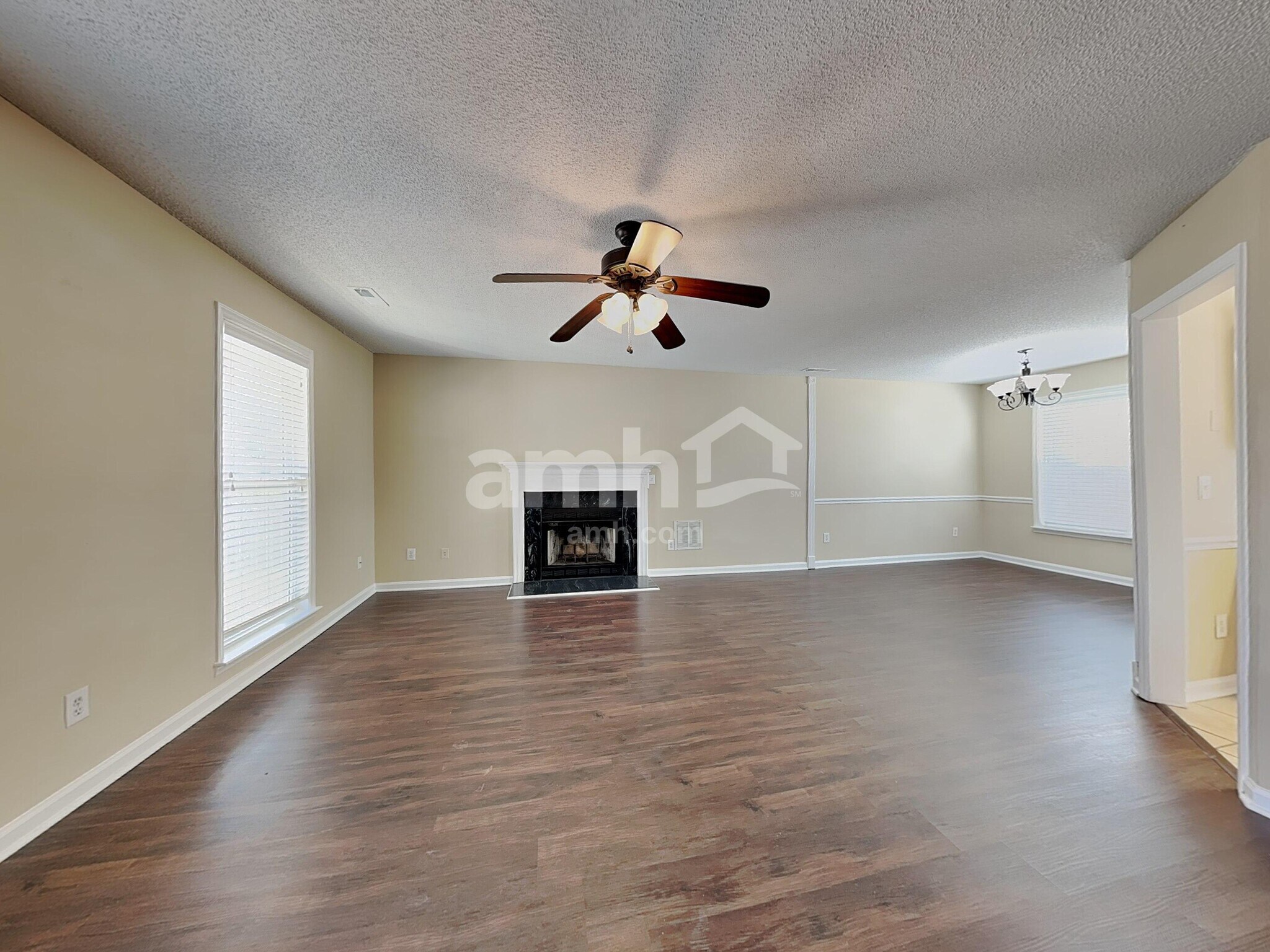 Building Photo - 4013 Wellingham Ln