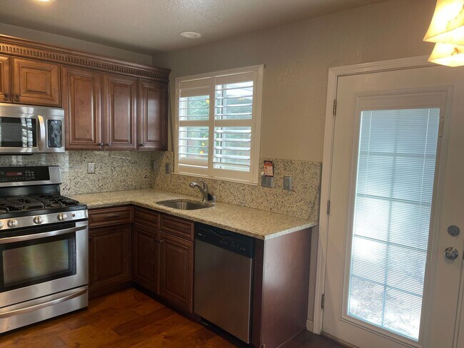 Building Photo - 2234 Prestwick St