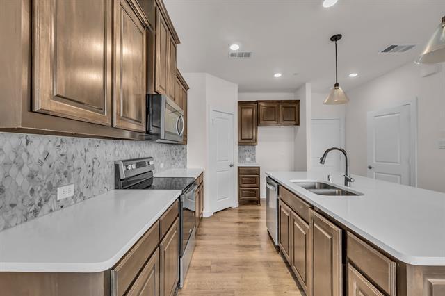 Building Photo - 7310 Concha Dr