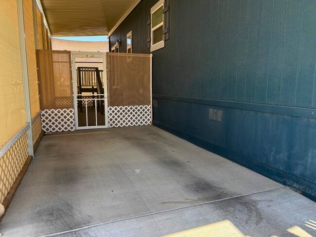 Building Photo - 350 Lee Ave