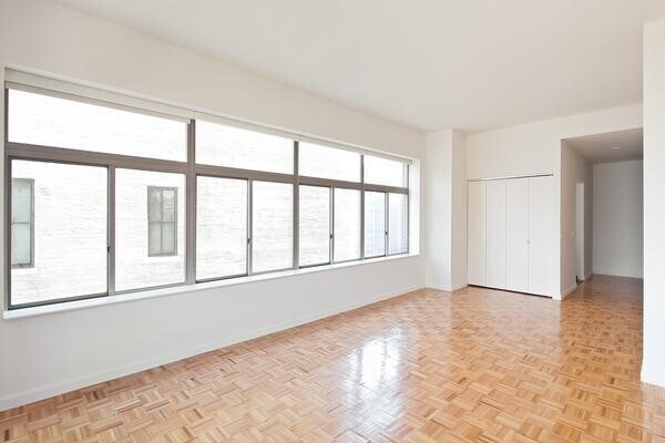 Building Photo - 33 Rector St