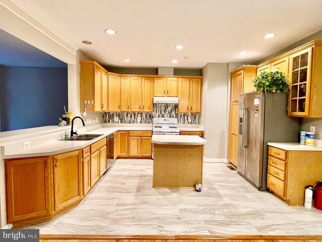 Building Photo - 12402 Falconbridge Dr