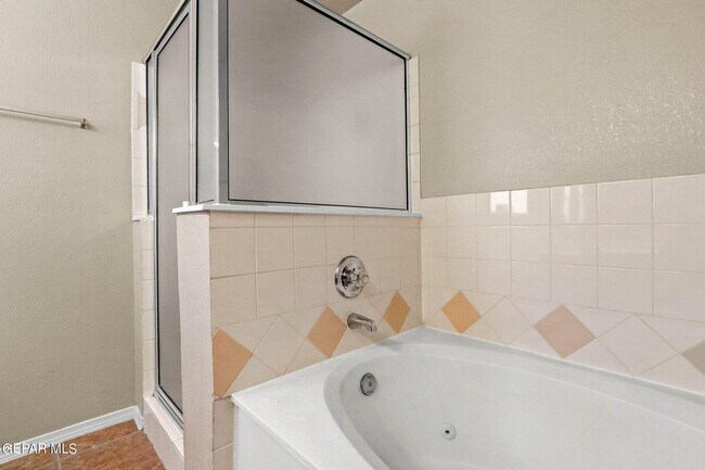 Building Photo - 10822 Elise St