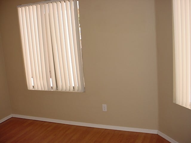 Building Photo - Fantastic home in gated Brenna Park.