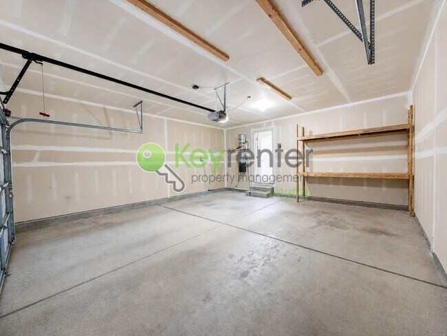 Building Photo - 374 Wellington Dr