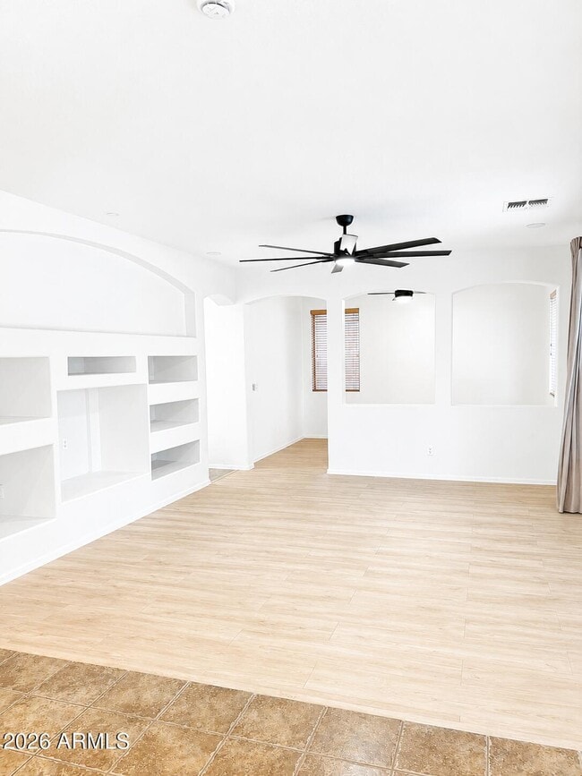 Building Photo - 4325 E Vallejo Ct