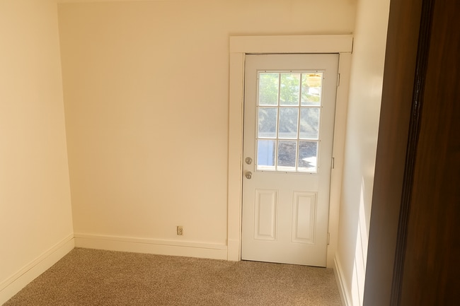 Building Photo - 4409 Gifford Ave