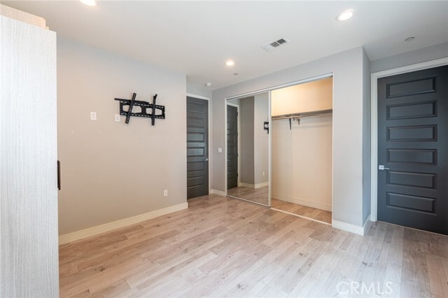 Building Photo - 6938 Peach Ave
