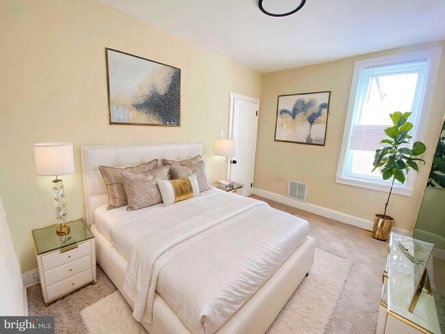 Building Photo - 3543 Stouton St