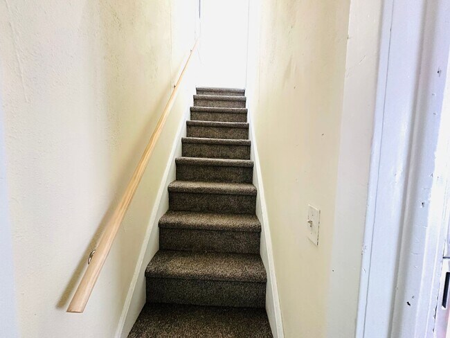 Building Photo - 234 Franklin St