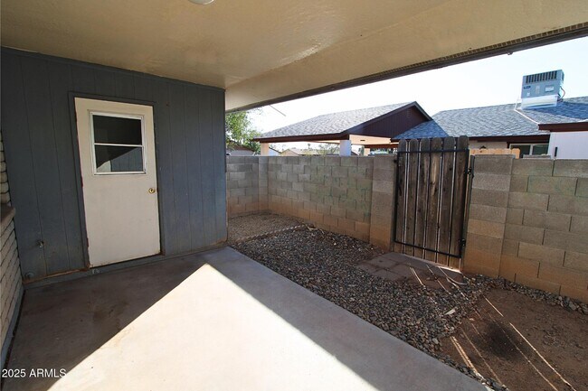 Building Photo - 4704 E Caballero St