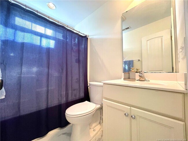 Building Photo - 126 Watchmen Ln