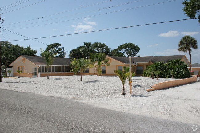 Building Photo - Cookie Cove Apartments