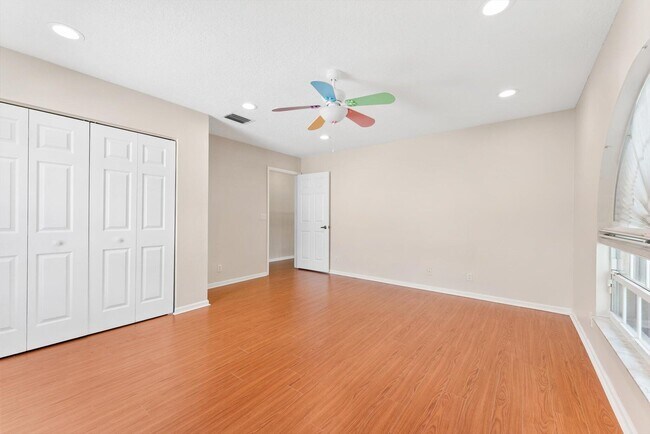 Building Photo - 12348 Clearfalls Dr