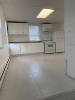 Building Photo - 955 Manton Ave