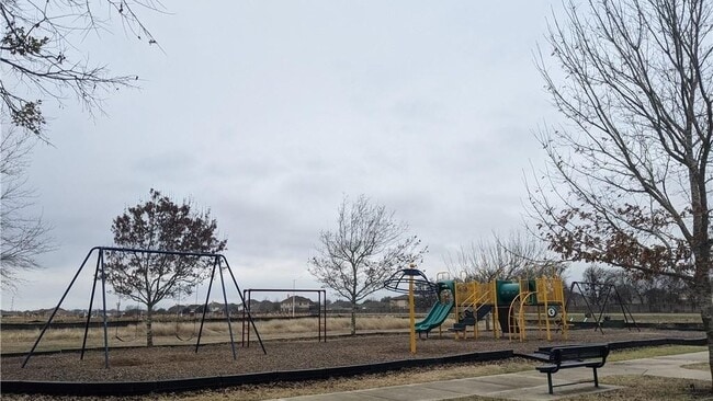 Building Photo - 1501 Treeta Trail