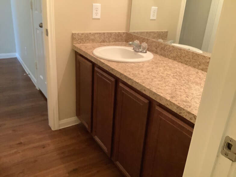 Building Photo - 2207 Steep Pine Trl