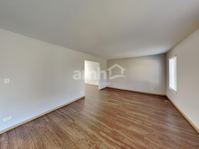 Building Photo - 2269 Jason Dr