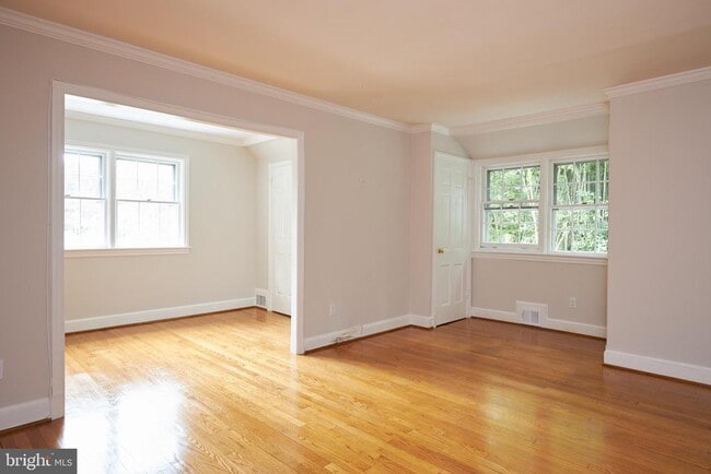 Building Photo - 5306 Albemarle St