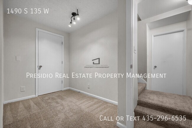 Building Photo - 1490 S 135 W