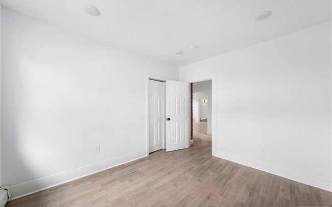 Building Photo - 7420 4th Ave