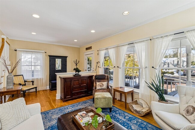 Building Photo - 38 Baycrest Ave