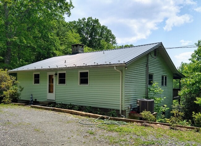 Building Photo - 295 Ozzie Cornett Dr