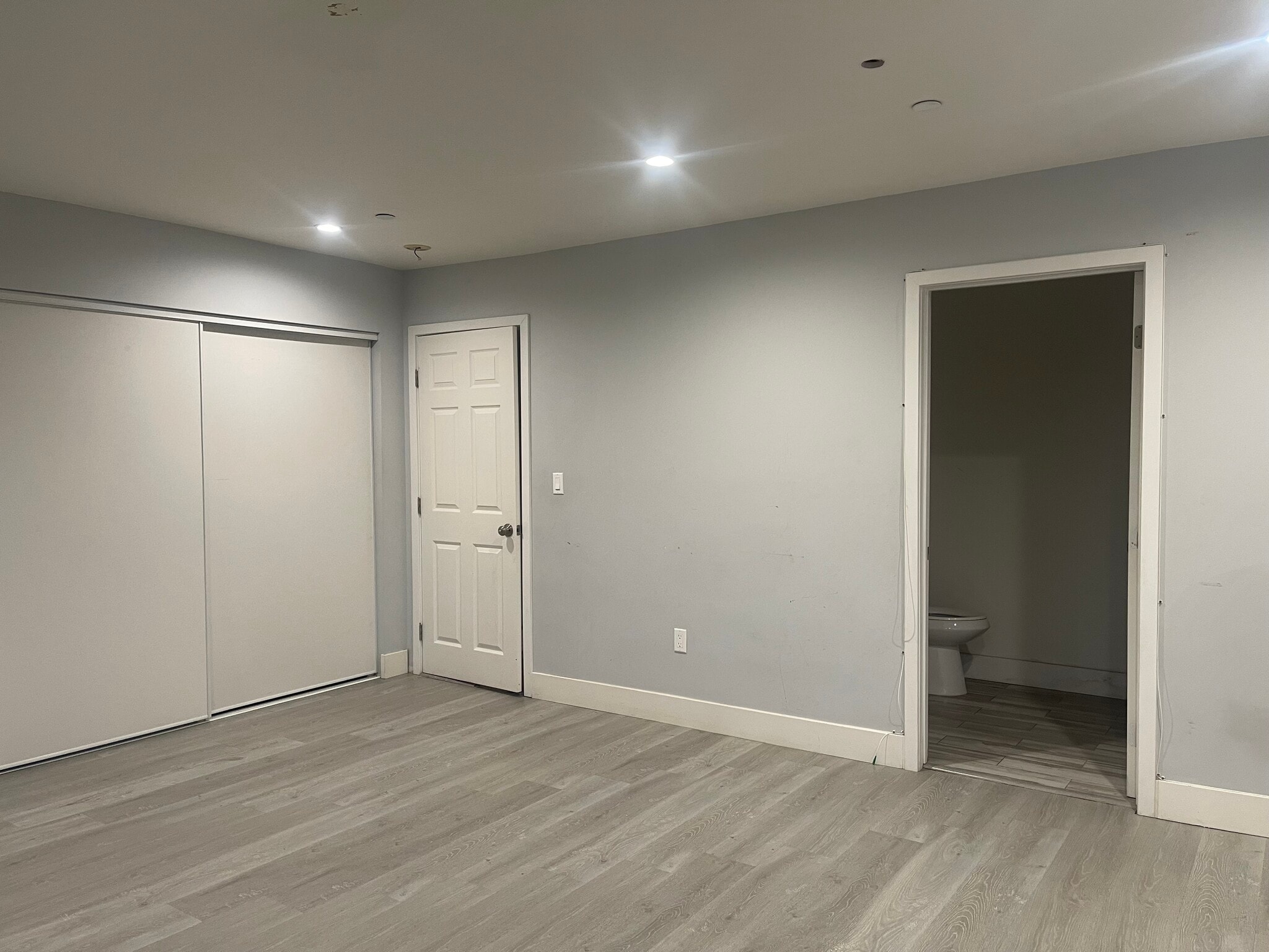 Building Photo - 12662 Bradley Ave