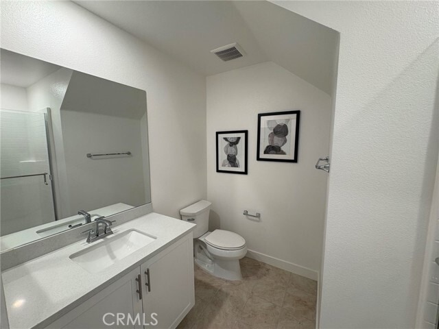 Building Photo - 2211 W Orange Ave