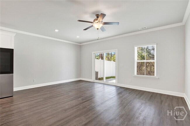 Building Photo - 77 Dorsey Dr