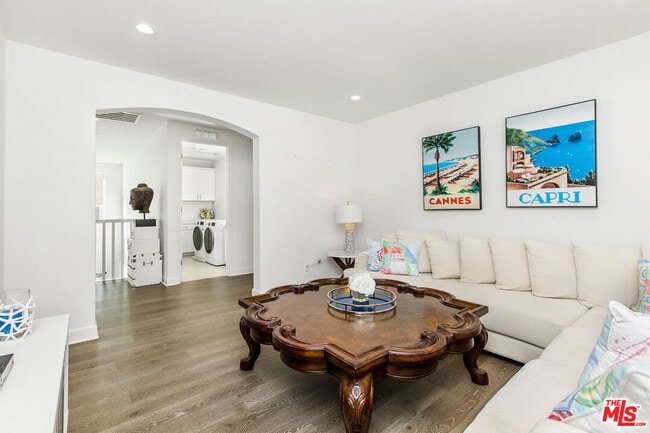 Building Photo - 24407 Clear Creek Pl