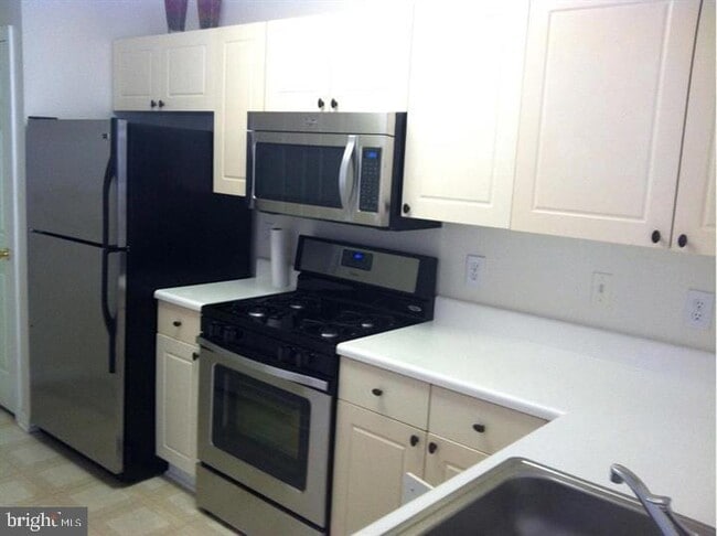 Building Photo - 12858 Fair Briar Ln