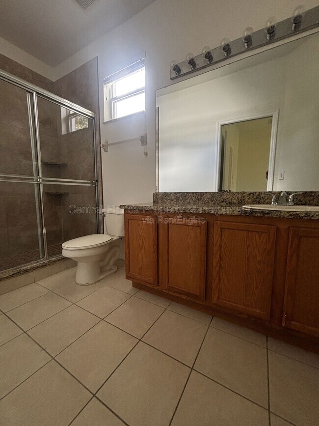 Building Photo - 10684 Savannah Wood Ct