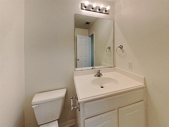 Building Photo - 28902 Llano River Loop