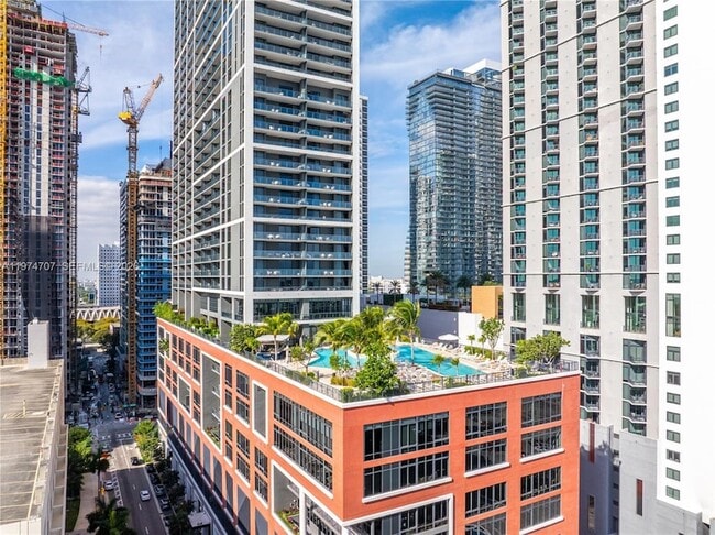 Building Photo - 159 NE 6th St