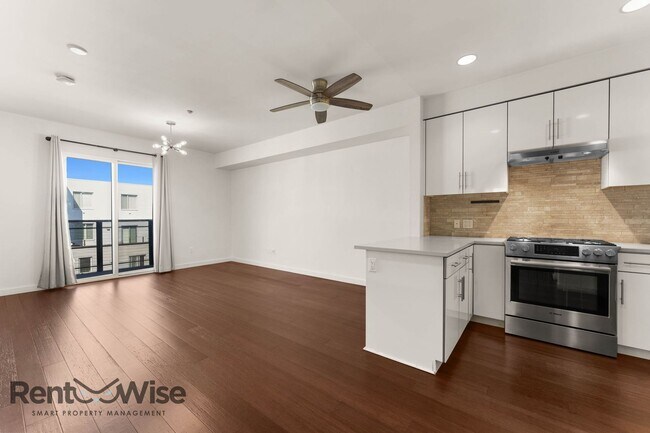 Building Photo - 50 Jerrold Ave