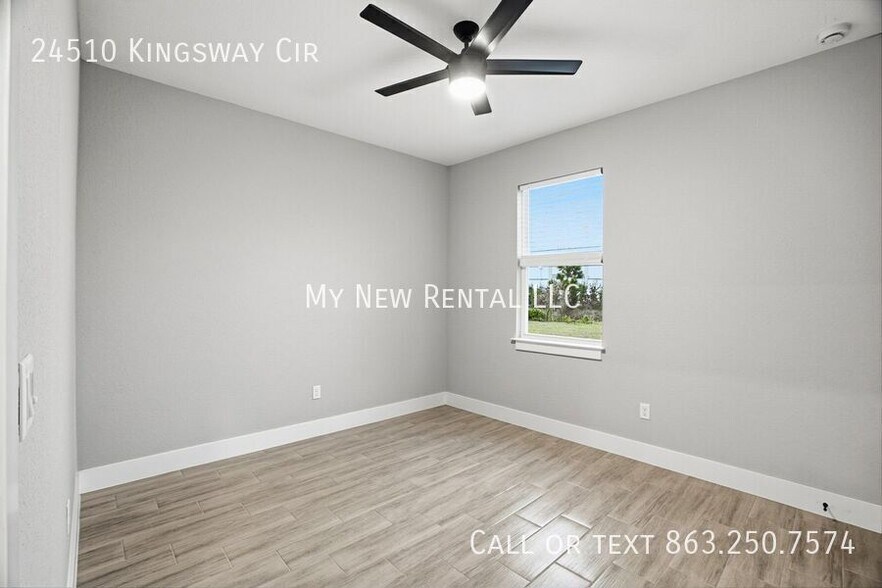 Building Photo - 24510 SW Kingsway Cir