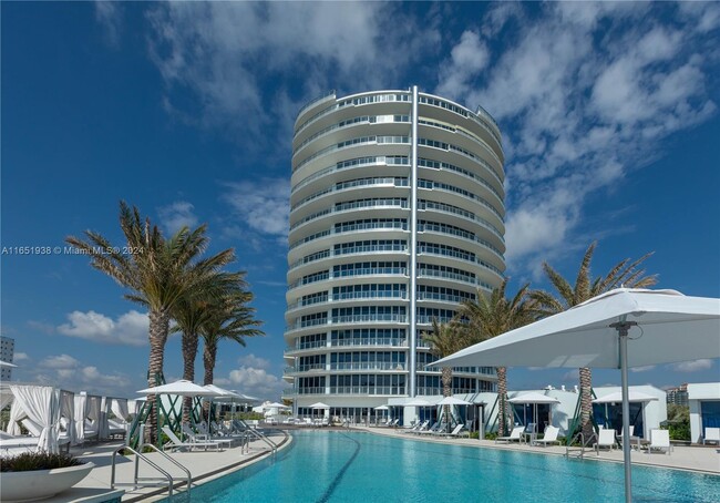 Building Photo - 701 S Fort Lauderdale Beach Blvd