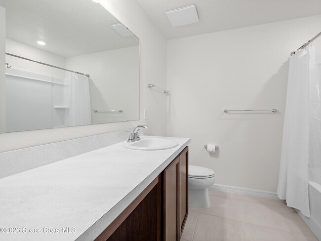 Building Photo - 2192 Vinifera Dr