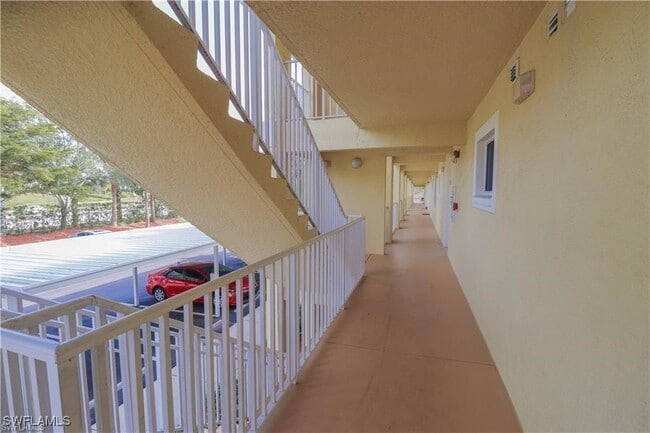 Building Photo - 8234 Key Royal Cir
