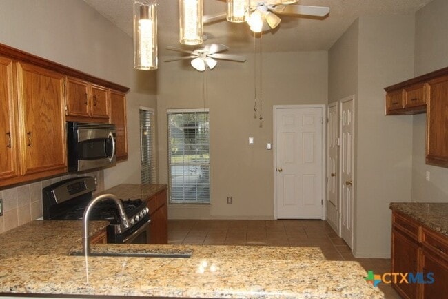 Building Photo - 924 Northern Dancer Dr