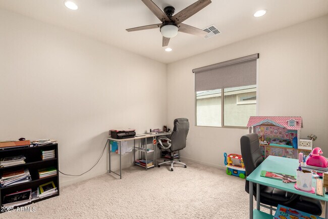 Building Photo - 3521 E Tina Dr